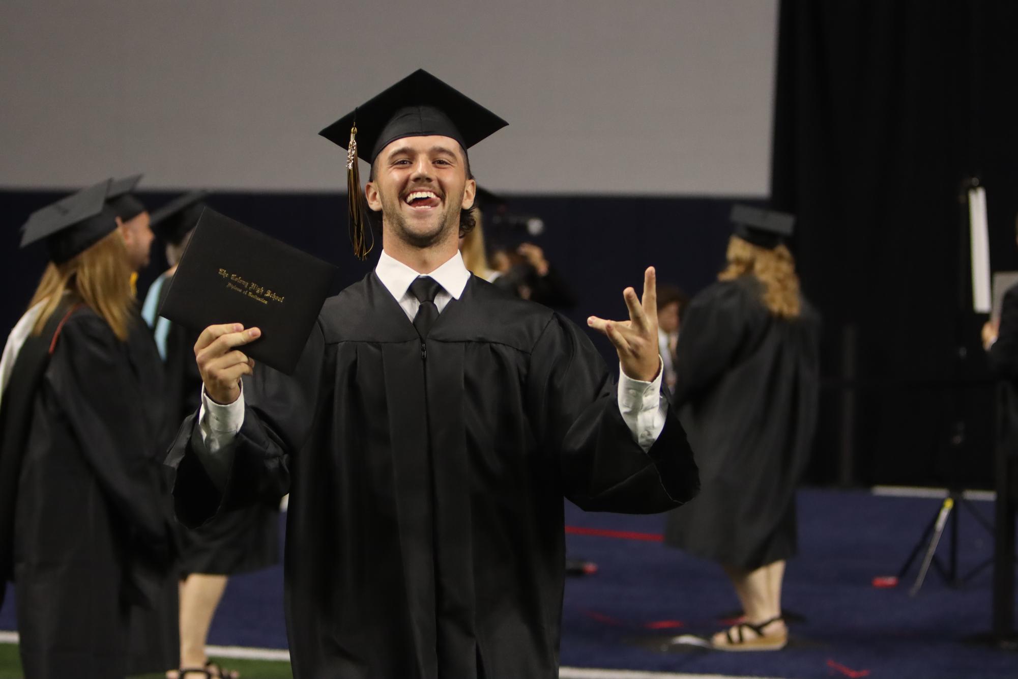 Photo Gallery: 2024 Graduation Diploma Photos