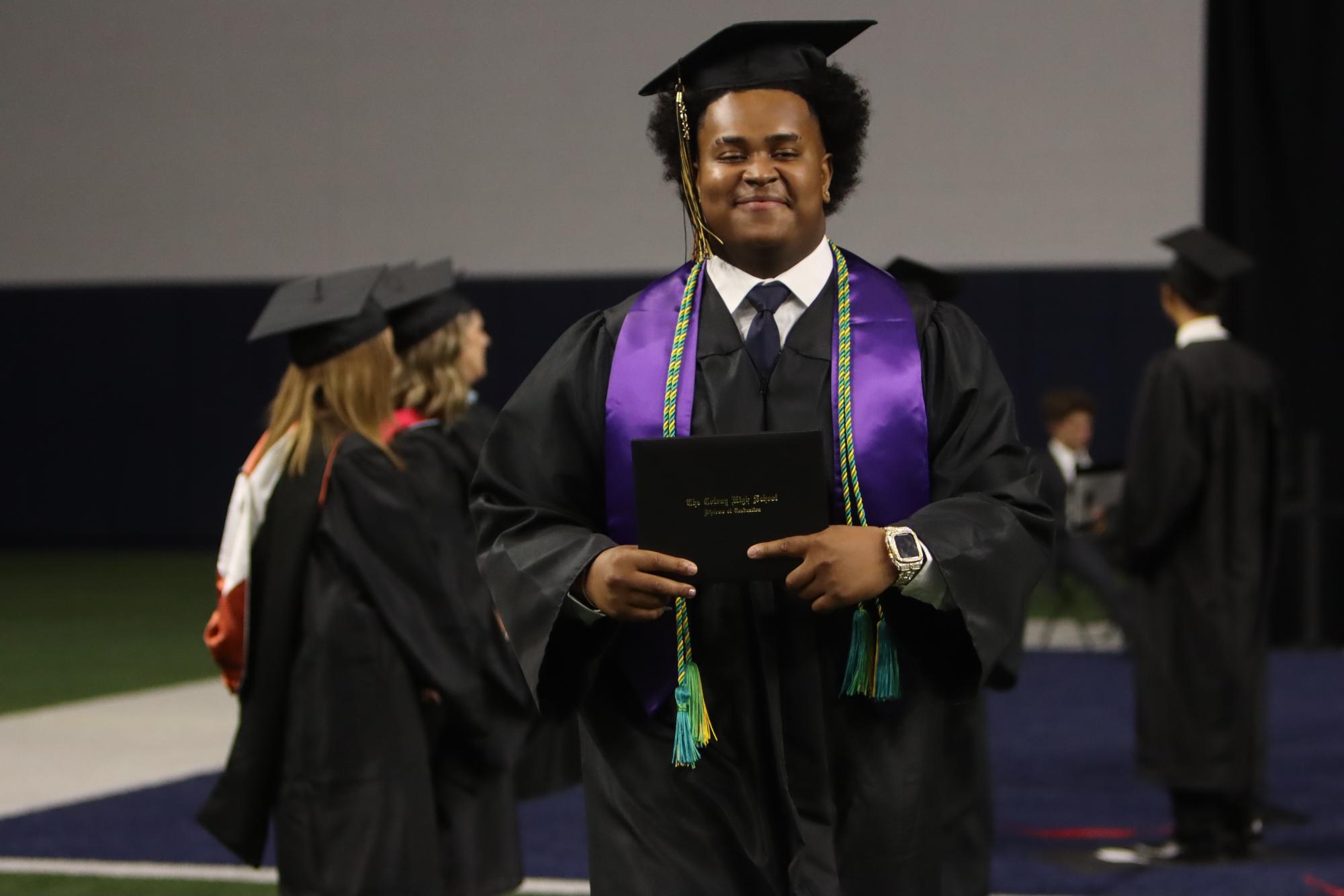 Photo Gallery: 2024 Graduation Diploma Photos