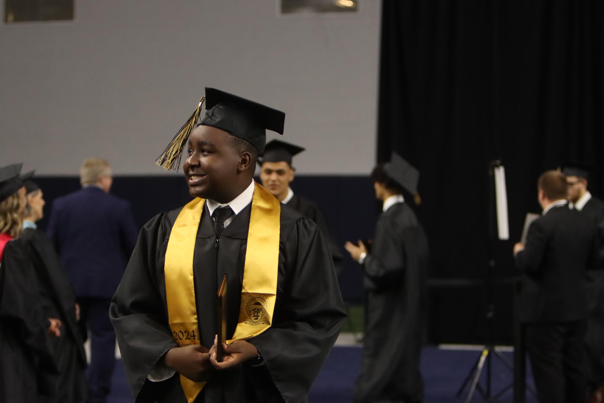 Photo Gallery: 2024 Graduation Diploma Photos