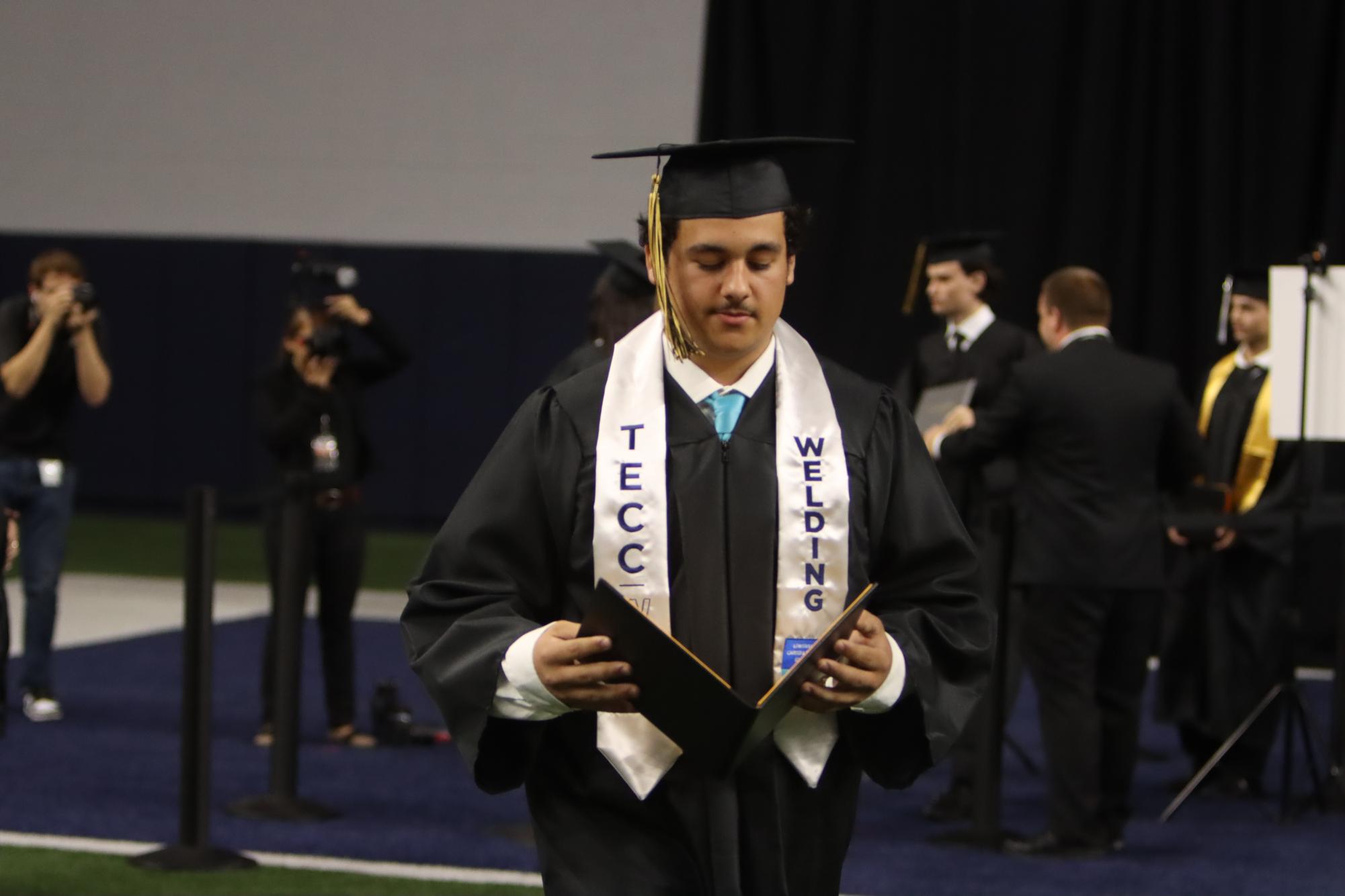 Photo Gallery: 2024 Graduation Diploma Photos